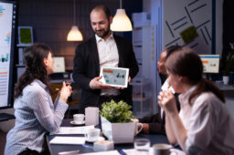 How an Advertising and Digital Marketing Agency in Pune Can Boost Your Online Presence